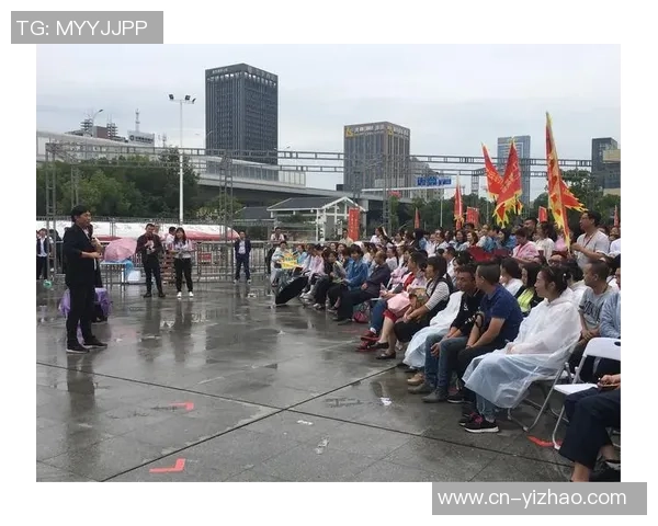 激情四溢的足球盛宴海报模板助你打造精彩赛事宣传效果