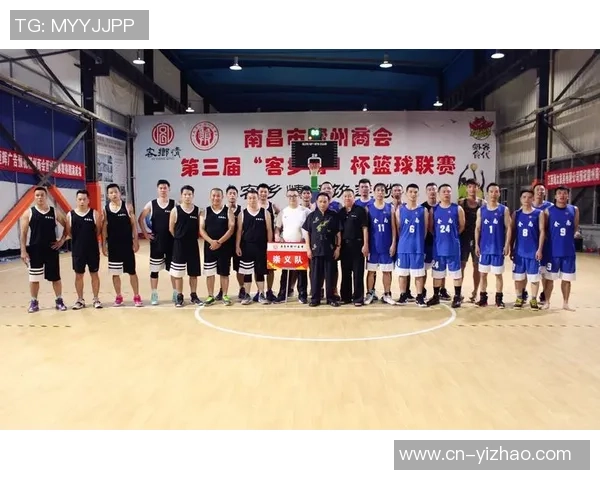 翡翠绿洲足球盛宴开启球迷齐聚共赏激情对决与精彩瞬间 翡翠绿洲足球盛宴开启球迷齐聚共赏激情对决与精彩瞬间